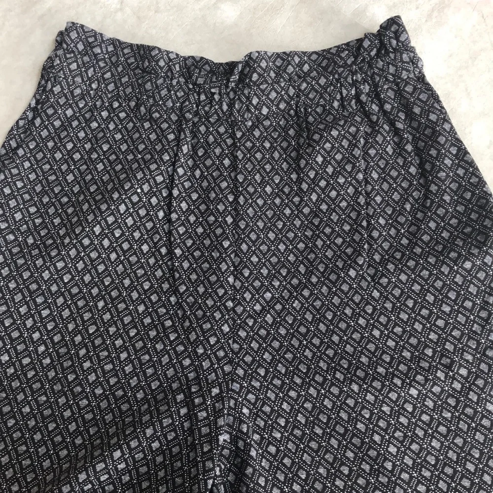 H&M Women's Soft Pull On Pants With Belt & 2 Side Pockets Elastic Waist Size 4